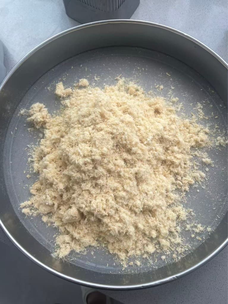 Homemade chicken meat floss: fine, natural, made to order